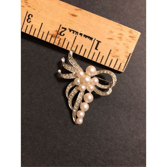 Vintage Crystal & Sim Pearl Brooch - Picture 4 of 4